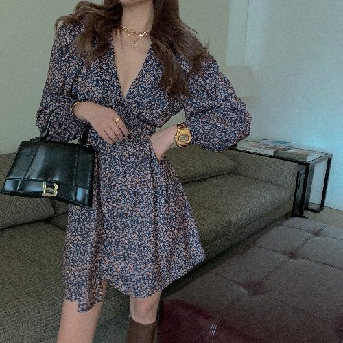 Women’s Retro V-Neck Floral Long Sleeve Dress – Vintage Inspired Elegant Midi Dress