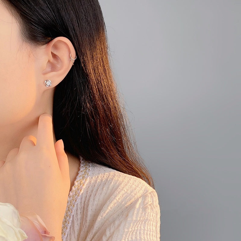 S925 Sterling Silver Moissanite Mobius Necklace – Cheng Cheng Light Luxury Jewelry