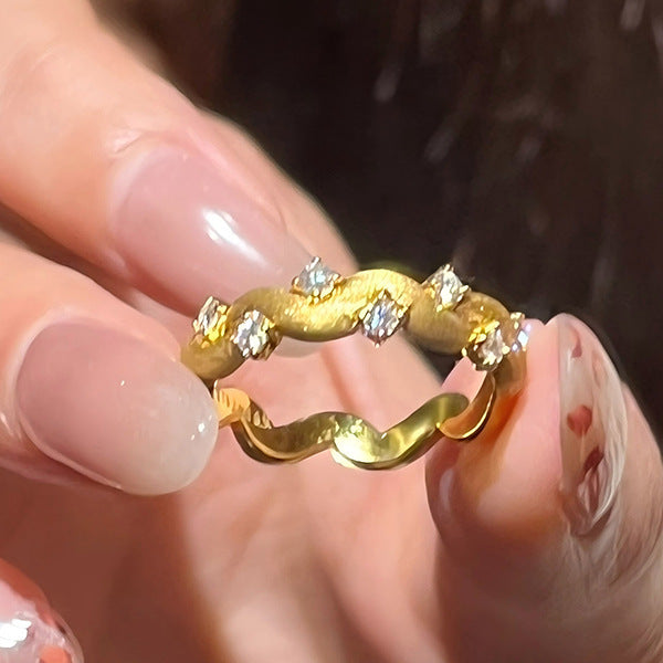 Women’s Retro Star River Ring – Brushed Metal Affordable Luxury Jewelry